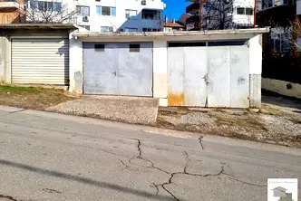 Гараж/Паркомясто във Велико Търново, Акация