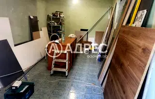 Гараж/Паркомясто в София, Белите брези
