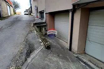 Гараж/Паркомясто във Варна, Бриз