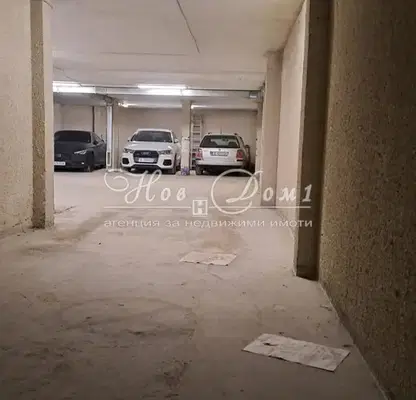 Photo 2 — Garage/Parking in Varna, Briz