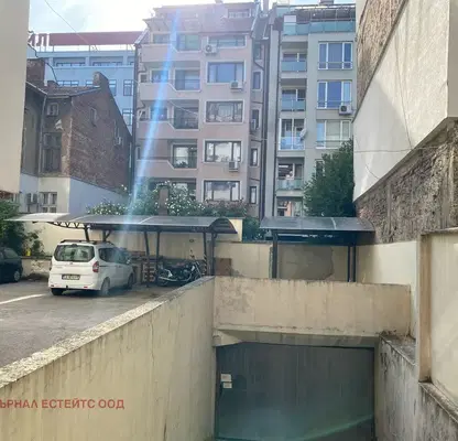 Снимка 5 — Гараж/Паркомясто в София, Център