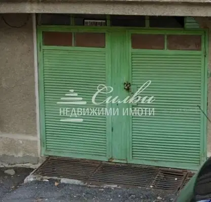 Photo 2 — Garage/Parking in Shumen, Centyr