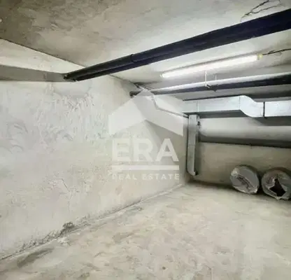 Photo 4 — Garage/Parking in Ruse, Centyr