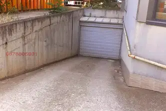 Гараж/Паркомясто в Добрич, Център