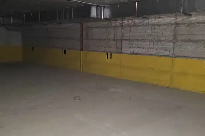 Garage/Parking in Kyrdjali, Centyr