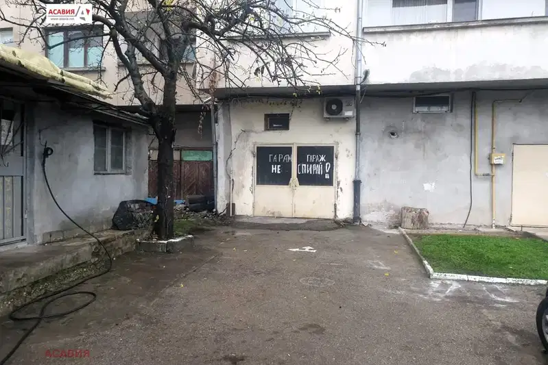 Garage/Parking in Lovech, Centyr