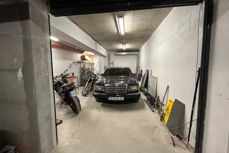 Garage/Parking in Sofiya, Hladilnika