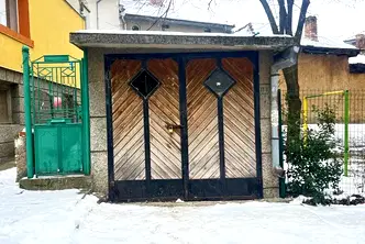 Гараж/Паркомясто в Плевен, Идеален център