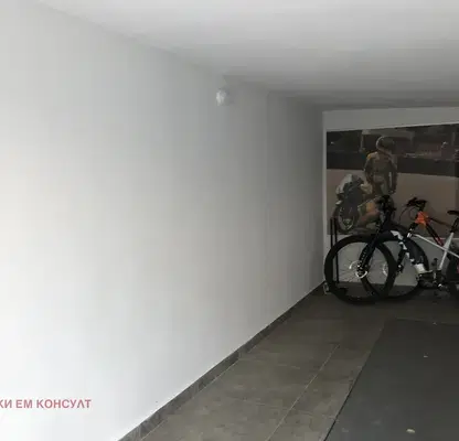 Photo 3 — Garage/Parking in Pleven, Idealen Centyr