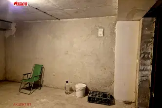 Гараж/Паркомясто във Велико Търново, Колю Фичето