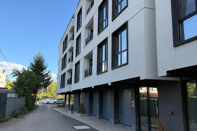 Garage/Parking in Sofiya, Krystova Vada