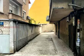 Гараж/Паркомясто в Пловдив, Кършияка