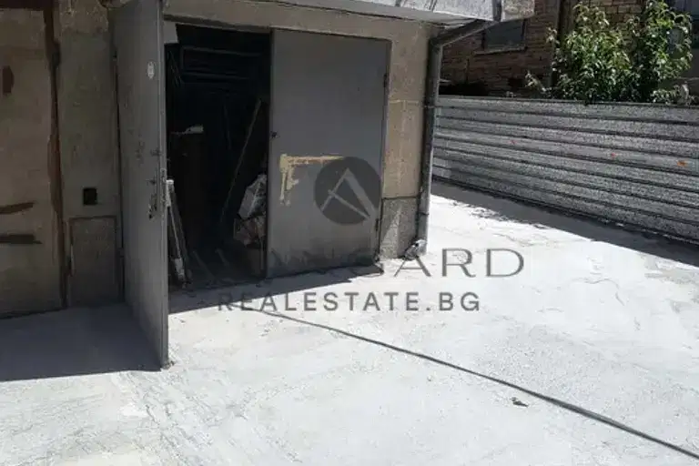 Garage/Parking in Plovdiv, Kyrshiyaka
