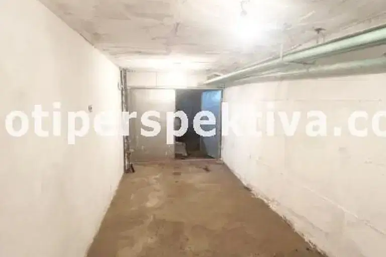 Гараж/Паркомясто в Пловдив, Кършияка