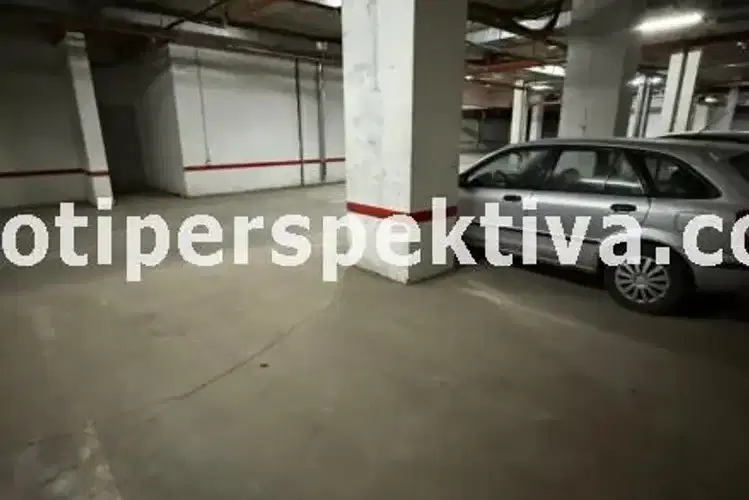 Гараж/Паркомясто в Пловдив, Кючук Париж
