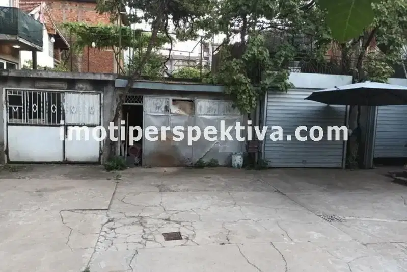Гараж/Паркомясто в Пловдив, Кючук Париж