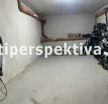 Снимка 2 — Гараж/Паркомясто в Пловдив, Кючук Париж
