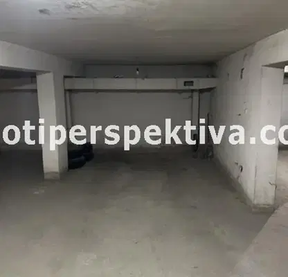 Снимка 4 — Паркомясто в Пловдив, Кючук Париж