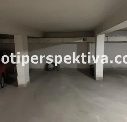 Снимка 5 — Паркомясто в Пловдив, Кючук Париж