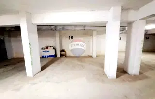 Гараж/Паркомясто във Варна, Левски 1