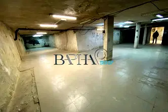 Гараж/Паркомясто във Варна, Левски 1