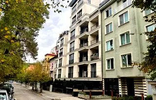 Гараж/Паркомясто в София, Лозенец