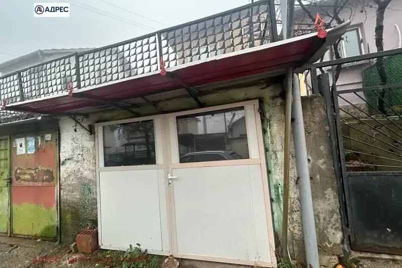 Гараж/Паркомясто във Враца, Медковец