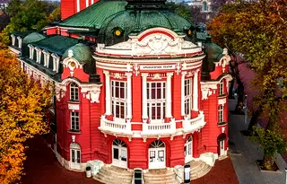 Гараж/Паркомясто във Варна, Операта