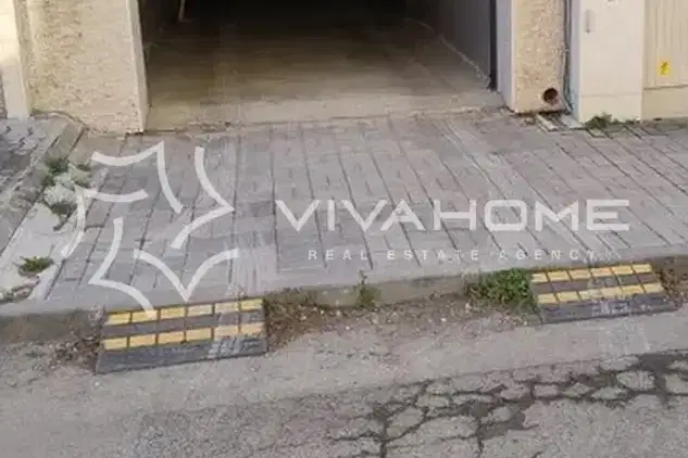 Garage/Parking in Varna, Pogrebi