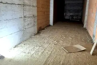 Гараж/Паркомясто във Варна, Погреби