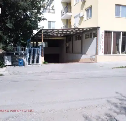 Снимка 4 — Гараж/Паркомясто в Русе, Родина 1