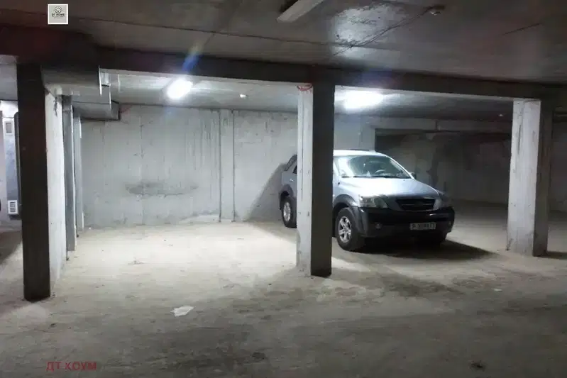 Garage/Parking in Ruse, Rodina 1