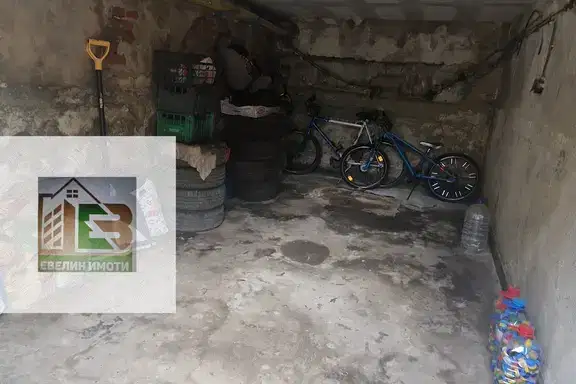 Гараж/Паркомясто в Русе, Широк център
