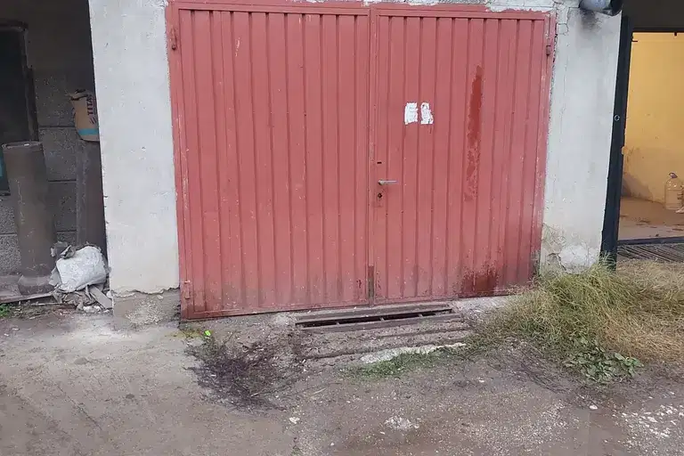 Гараж/Паркомясто в Плевен, Сторгозия