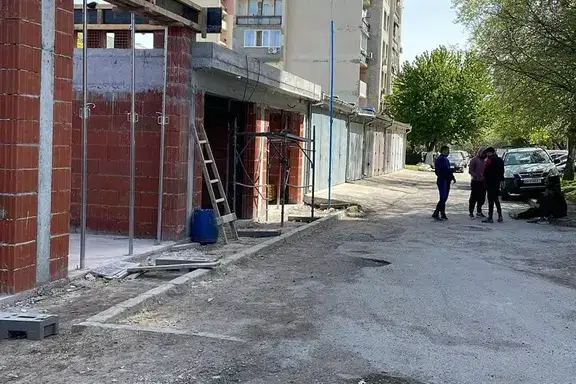 Гараж/Паркомясто в Плевен, Сторгозия
