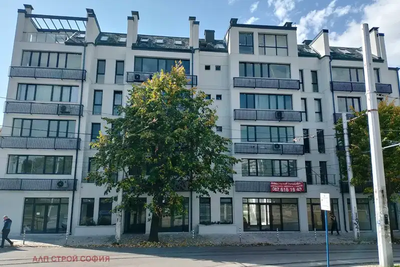 Гараж/Паркомясто в София, Триъгълника