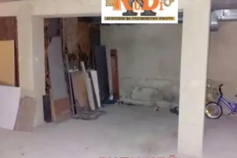 Garage/Parking in Varna, Vinica