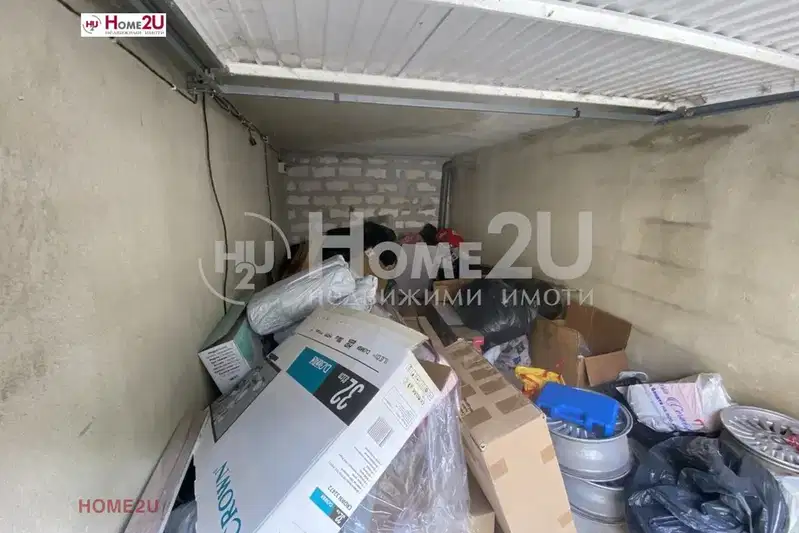 Garage/Parking in Varna, Vinica
