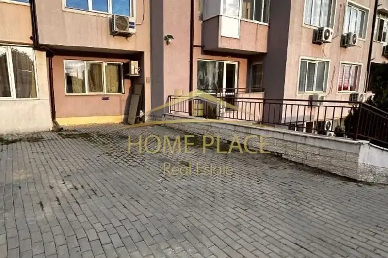 Garage/Parking in Varna, Vladislav Varnenchik 1