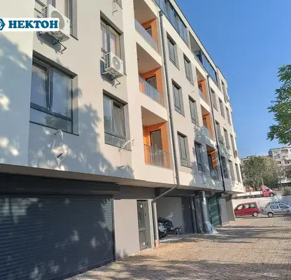 Снимка 4 — Гараж/Паркомясто във Варна, Владислав Варненчик 1