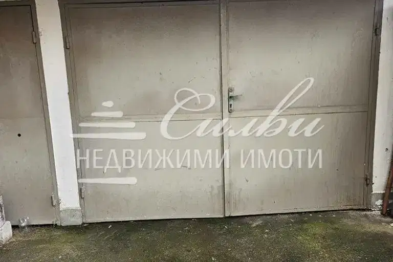 Гараж/Паркомясто в Шумен, Военно училище