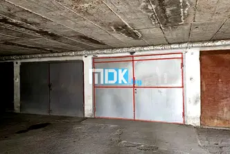 Гараж/Паркомясто в Пловдив, Въстанически