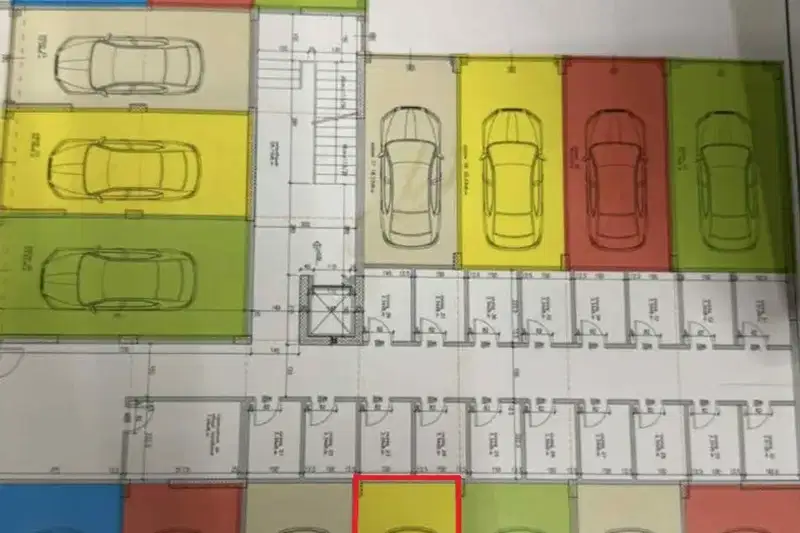 Garage/Parking in Kyrdjali, Vyzrojdenci