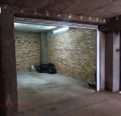 Photo 5 — Garage/Parking in Ruse, Yalta