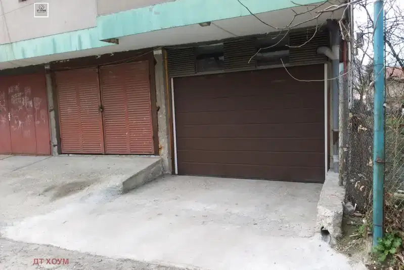 Гараж/Паркомясто в Русе, Ялта