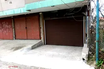 Гараж/Паркомясто в Русе, Ялта
