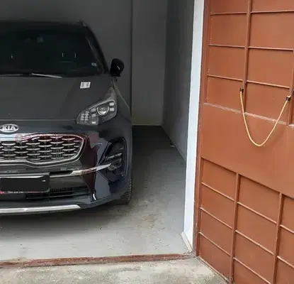 Photo 2 — Garage/Parking in Ruse, Yalta
