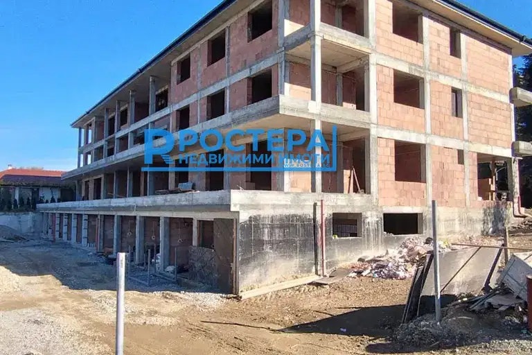 Гараж/Паркомясто в Търговище, Запад 1