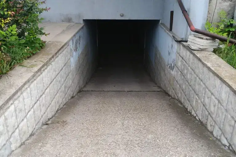 Гараж/Паркомясто в Русе, Здравец Изток