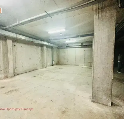 Photo 4 — Garage/Parking in Oblast Blagoevgrad, Bansko